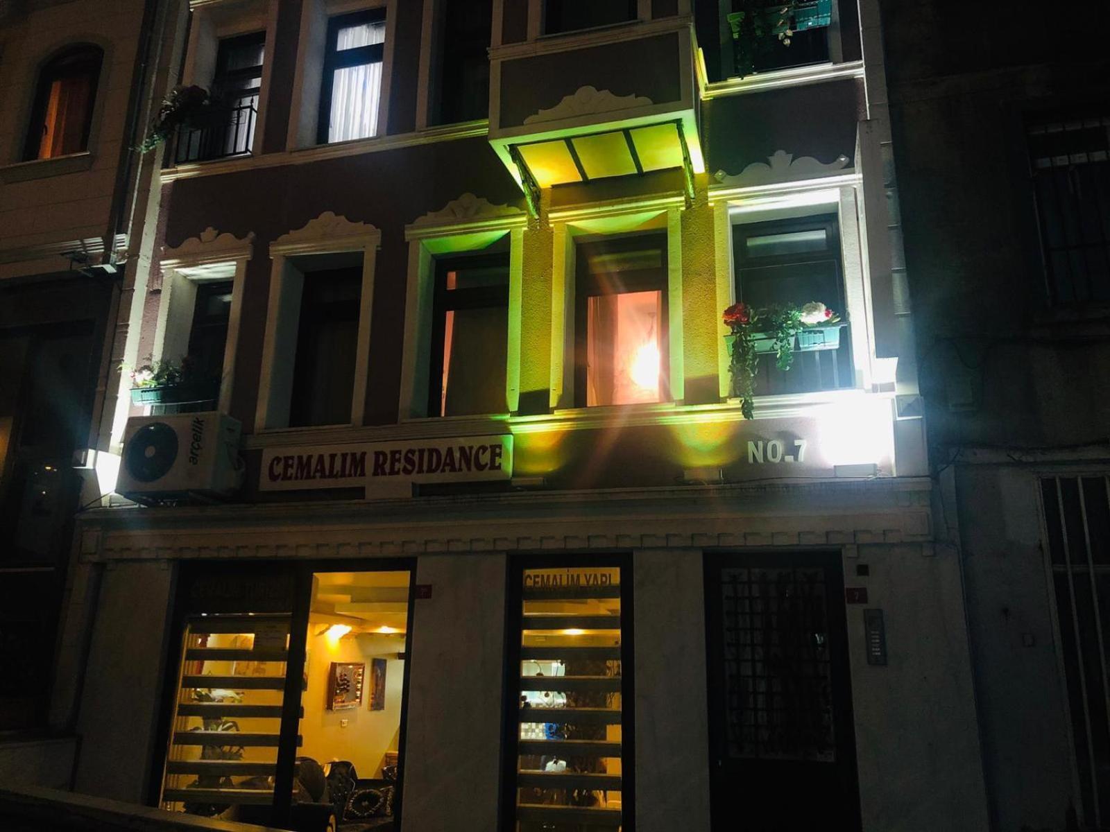 Taksim Cmlm Suit Istanbul Exterior photo