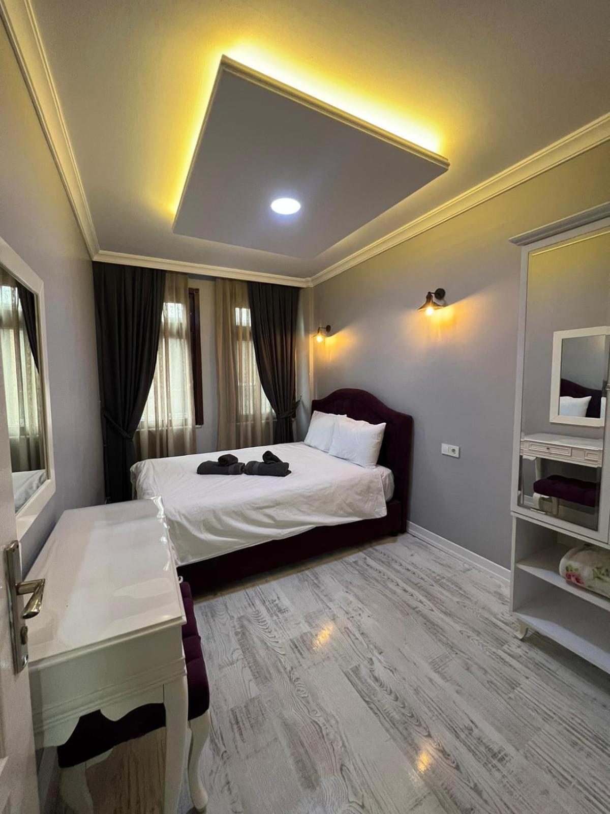 Taksim Cmlm Suit Istanbul Exterior photo