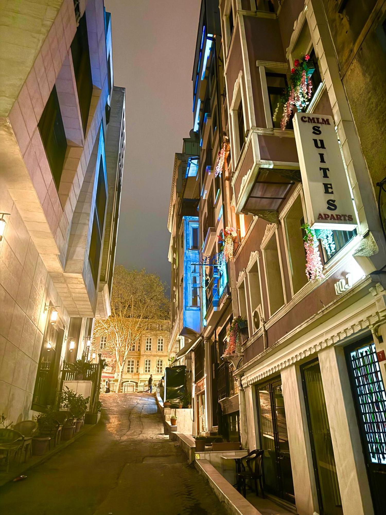 Taksim Cmlm Suit Istanbul Exterior photo